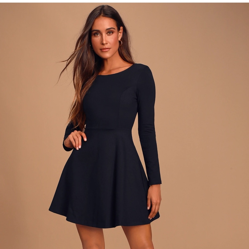 NWT Lulus Black Long Sleeve Dress, Size M